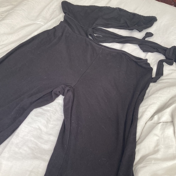 Fashion Nova romper 🖤 - Picture 8 of 9